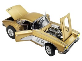 1961 Chevrolet Corvette Gasser "Rat Fink's The Fugitive Vette" Gold Metallic Lim - $3,680.20 MXN