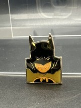 DC Comics Batman Bust Lapel Pin 0.9" x 1.3" Vintage 1988 - £16.82 GBP