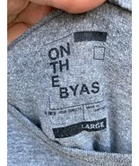 Men&#39;s On the Byas Grey 100% Cotton Long-Sleeve T-Shirt LARGE - $20.30 CAD