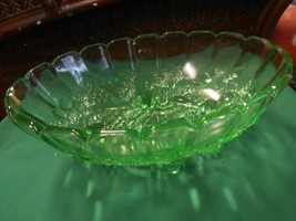 Beautiful GREEN Oval BOWL...Fruit design...footed...12&quot; x 9&quot; x 4.75&quot; - $17.41