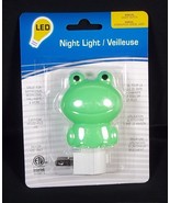 Green Frog LED night light plug in NEW on card - $3.60