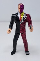 Batman Forever Two-Face 5&quot; Action Figure Kenner VTG 1995 Tommy Lee Jones Gun - £7.42 GBP