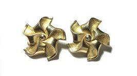 Signed Francois Gold Tone Pinwheel Clip Earrings - £14.38 GBP