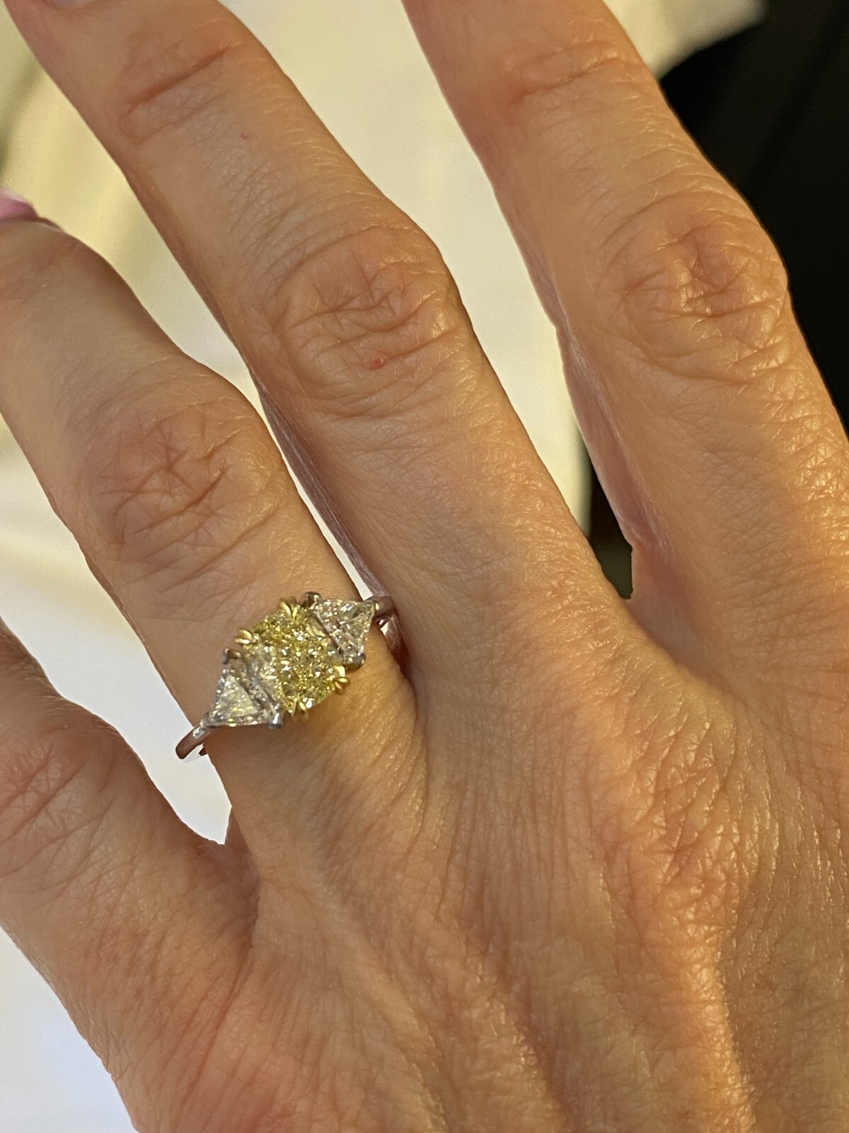 3 Pierre Certifié GIA 2.13 CT Coussin Lumière Jaune Bague Diamant 18k or Blanc Item image 10