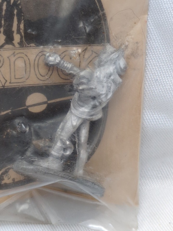 Stardock Female Sorceress With Orb In Hand RPG Metal Miniature 1&quot; Ral Pa... - $34.64