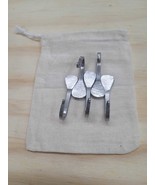 5 Pack of Horseshoe Nail Hooks - $78.20 MXN