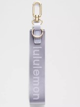 LULULEMON NEVER LOST KEYCHAIN SERENE BLUE DUSTY LILAC NWT FREE SHIP - $1,019.83 MXN