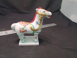 Beautiful Franklin Mint Japanese Kakiemon Porcelain Horse 1987 Exc. Cond. - £15.05 GBP