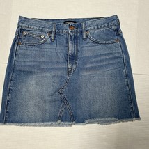 J.Crew Women&#39;s Denim Mini Skirt Straight &amp; Pencil Blue Size 28 Frayed Hem - $318.91 MXN