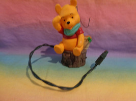 Vintage 1993 Hallmark Keepsake Winnie the Pooh Sitting on Tree Stump Ornament - £3.09 GBP