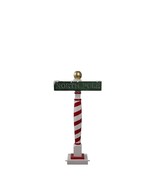 North Pole Sign Life Size Statue - $5,569.32 MXN