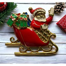 Avon Santa Claus Sleigh Brooch and Earrings Christmas Jewelry Set Vtg Gold Tone - $21.29