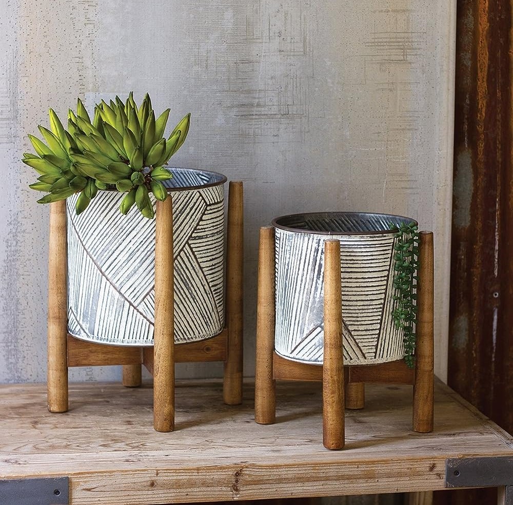 Primary image for Set Of 2 Transitional White And Gray Pressed Tin Planters Pots With Wooden Base
