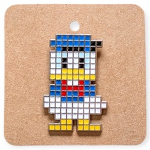 Donald Duck Disney Pin: 8-Bit Pixel Donald - £15.64 GBP