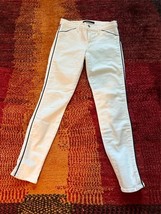 JBRAND &quot;Blanc&quot; White Stretch Skinny Jeans Navy Blue Piping SZ 27 NWOT - $922.67 MXN