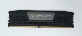 CORSAIR VENGEANCE 16GB (1PK 16GB) 6400MHz CMKGX5M2B6400C32 READ image 2
