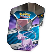 V Heroes Pokemon Storage Tin: Espeon with Umbreon and Sylveon - $240.45 MXN