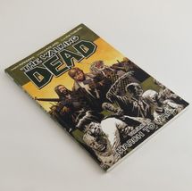 The Walking Dead Volume 19 March to War Graphic Novel Kirkman Image Comics 2013 image 5