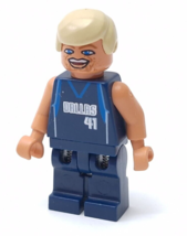 Lego Dirk Nowitzki Minifigure Dallas Mavericks #41 Dark Blue nba008 3562 - $104.89 MXN