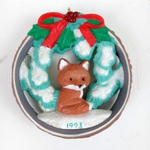 Vintage 1993 Hallmark Keepsake Ornament Snowy Hideaway - £7.74 GBP