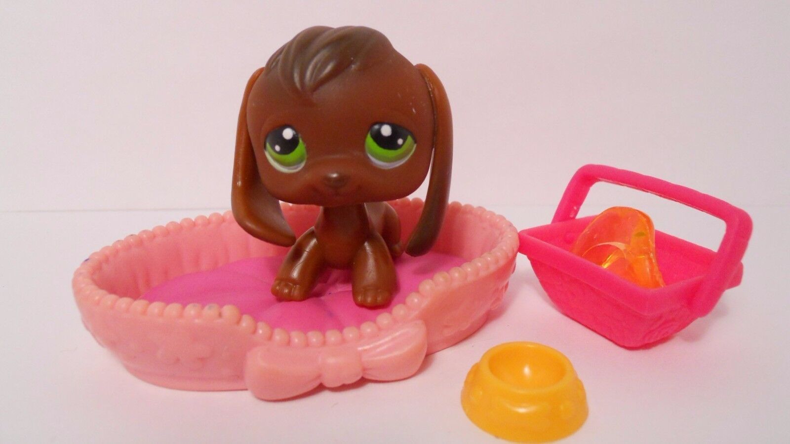 LPS # 77 Littlest Pet Shop Chocolate Beagle Puppy Dog Green Eyes with Accessorie - $46.73