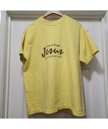 Jesus Christ King of Kings Lord of Lords Yellow T-Shirt Men&#39;s Large - $750.68 MXN