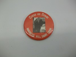 Magnetic Hill Game Farm Come On Down 2.5&quot; Vintage Pinback Pin Button - £2.52 GBP