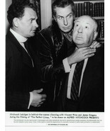 ALFRED HITCHCOCK PRESENTS  VINCENT PRICE  &amp; ALFRED HITCHCOCK  8X10 PHOTO - $190.39 MXN