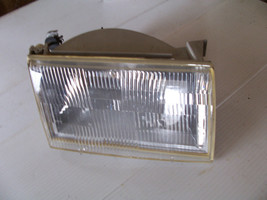 1990 1991 1992 1993 1994 Lincoln Continental Left Headlight Used Oem 1988 1989 - £170.54 GBP