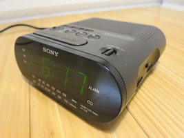 Sony ICF-C218 Dream Machine FM/AM Clock Radio with Alarm - £18.19 GBP
