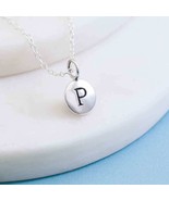 Sterling Silver Initial Charm Necklace - Letter P - €32,53 EUR