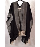 Philomena Womens Pancho 100% Alpaca Scarf Black White Peru 29 x 78 - $81.49 CAD