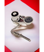 Vintage 1980s Snap On Tools Torque Wrench Tie Tack Silver Tone with Chai... - €36,60 EUR
