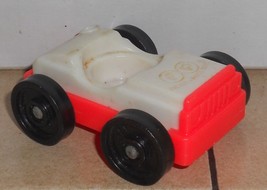 Vintage 80&#39;s Fisher Price Little People White/red Car #930 #952 FPLP Garage - £7.58 GBP