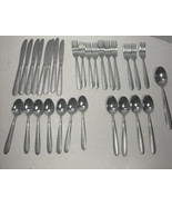 Lot of 30 Piece Oneida Flatware 18/10 Stainless Fork Knife Spoon Pre Owned - £38.45 GBP