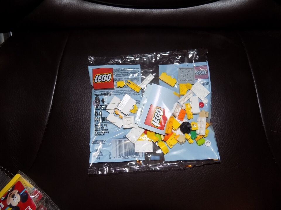 Lego 40242 April Mini Build (Chick Hatching From Egg) NEW - $32.20