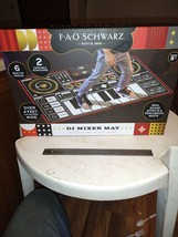 FAO Schwarz Giant Electronic Dance Mat DJ Mixer with Piano Keyboard &amp; Turntable - £26.16 GBP