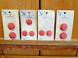 Vintage La Mode Button Couture Collection Carded Coral 7/8&quot; 3/4&quot; Made in... - $17.12
