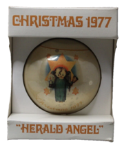 Schmid Sister Berta Hummel Christmas Ornament 1977 Herald Angel 4th in Series - £9.76 GBP