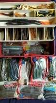 Pesca Tackle Box Completo Señuelo Cebo Juego Usado pero Muy Buen Estado ... - $58.71