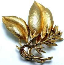 Signed Sarah Coventry Vintage Gold Tone Leaf Brooch Pin 3&quot; x 2 3/4&quot; - £6.96 GBP