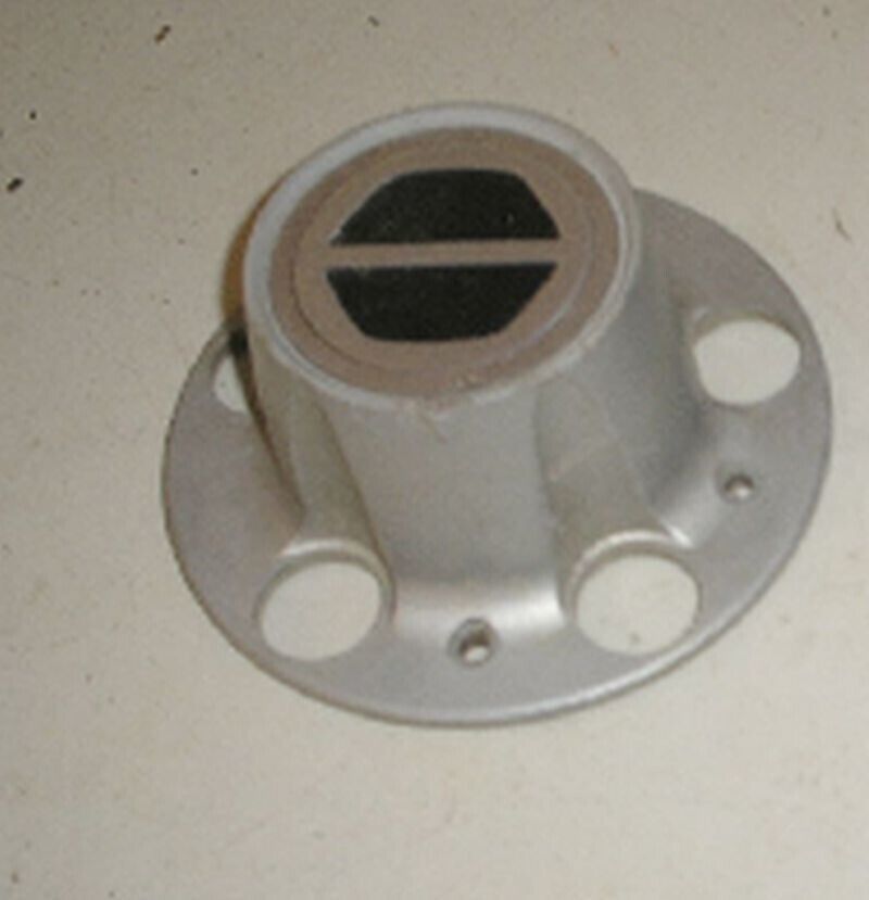 2001 Chevrolet Blazer S10 Center Cap - $4.88