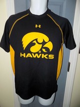 Iowa Hawkeyes Under Armour Heat Loose SS Multi-Color Shirt Size S Men&#39;s EUC - £16.27 GBP
