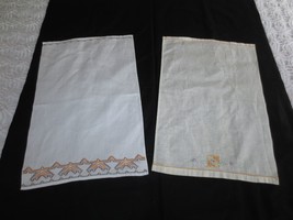 2 Vintage EMBROIDERED Cotton TEA or HAND TOWELS - approx. 13&quot; x 20&quot; ea. - £3.13 GBP