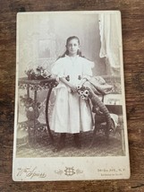 Vintage Cabinet Card. Girl with flowers by W.M. Spiess in New York, New York. - £14.20 GBP