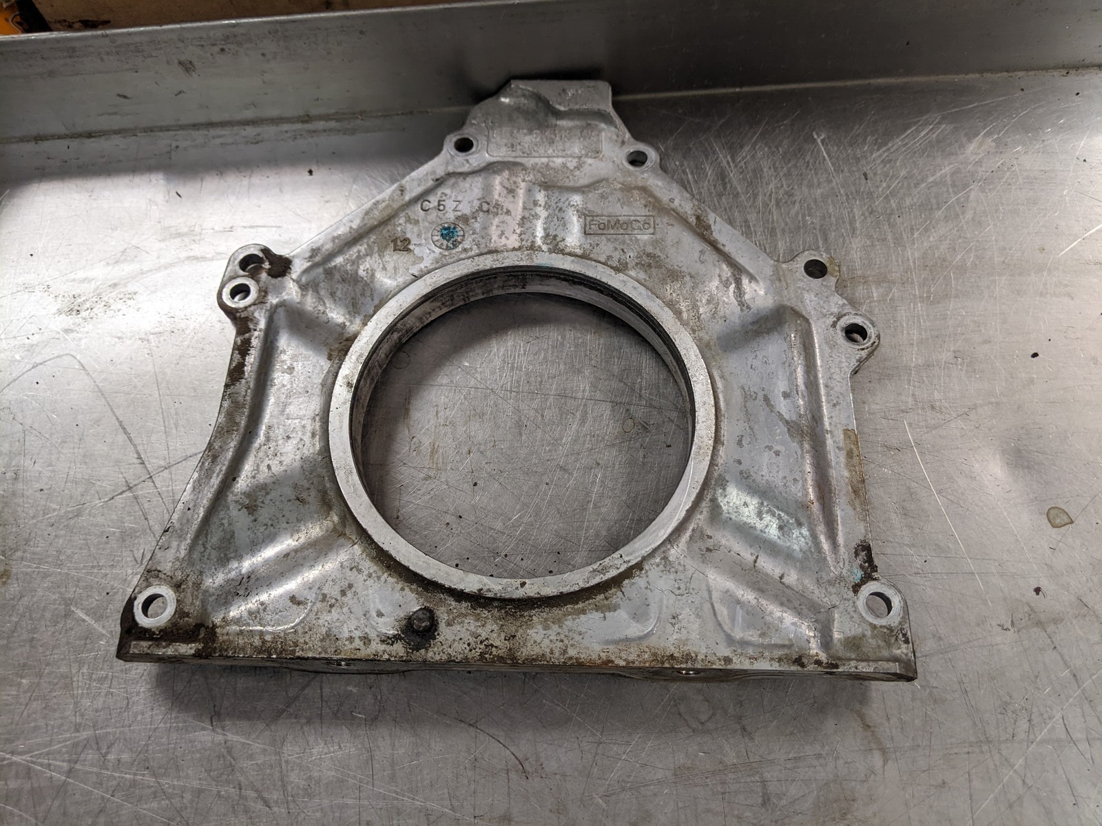 Rear Oil Seal Housing For 06-08 Ford Explorer  4.6 6L3E6K318AA - $24.70
