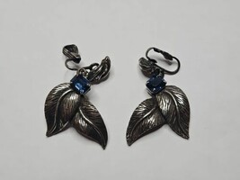 Vintage Leaf Design Silver Tone/Sapphire Costume Jewelry Clip On Earrings - $19.99