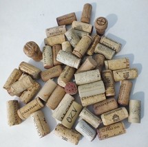 USED WINE CORKS - LOT OF 50 MIXED NATURAL AND SYNTHETIC, VERY NICE FOR C... - £8.99 GBP