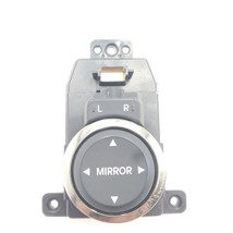 Driver Front Door Mirror Switch OEM 2011 2012 Hyundai Genesis - $230.57 MXN