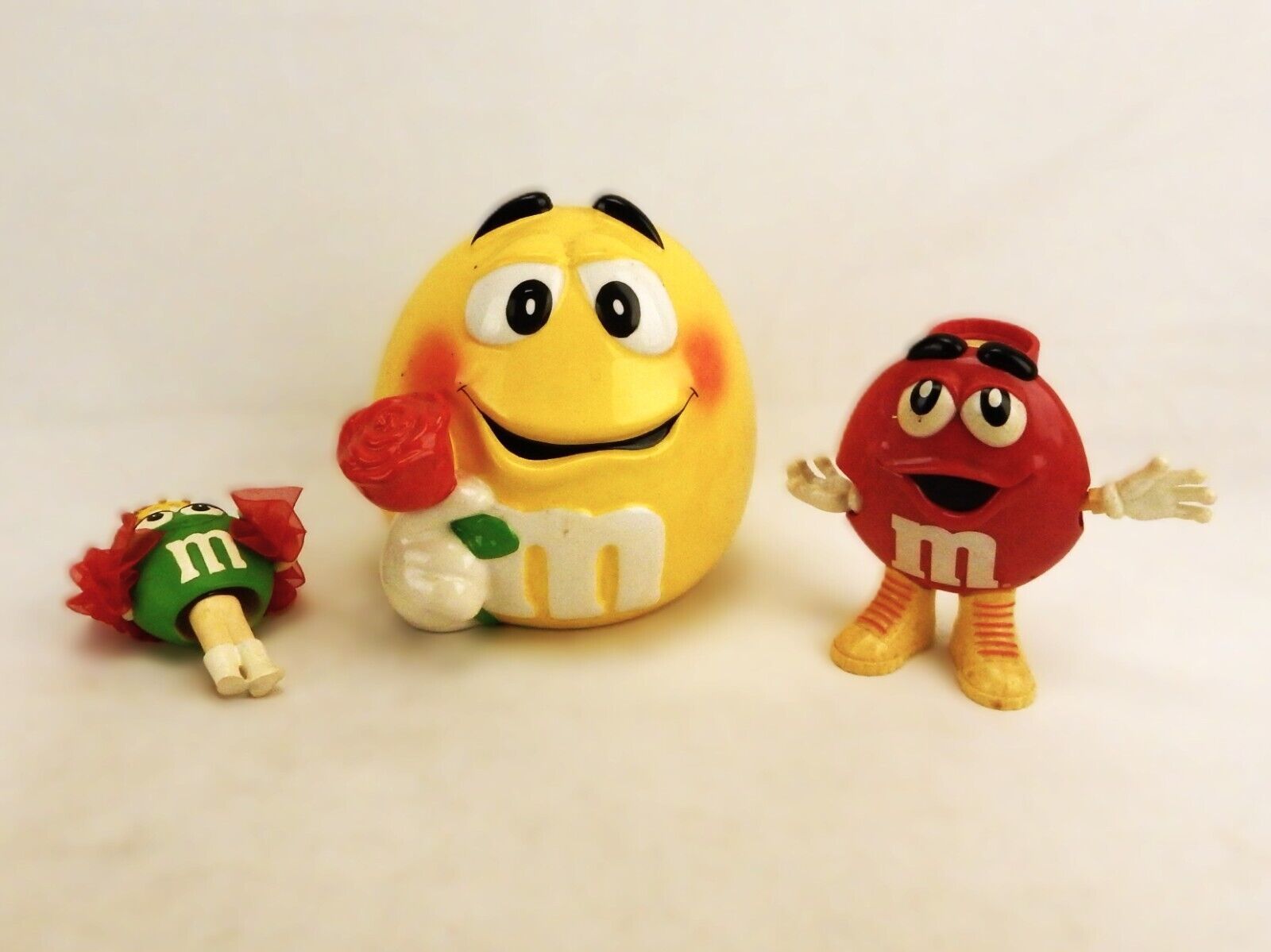M&amp;M&#39;s Lot of 3 Scratch-N-Dent Items, Cookie Jar, Dispenser, Ballerina,  ... - $19.55